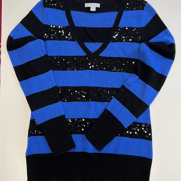 New York & Co. V neck sweater with sequins. - Picture 5 of 9